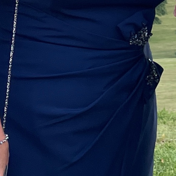 GIA FRANCO - 12921 EMBELLISHED BATEAU TRUMPET DRESS WITH SLIT - Navy Size 16 - Picture 9 of 16